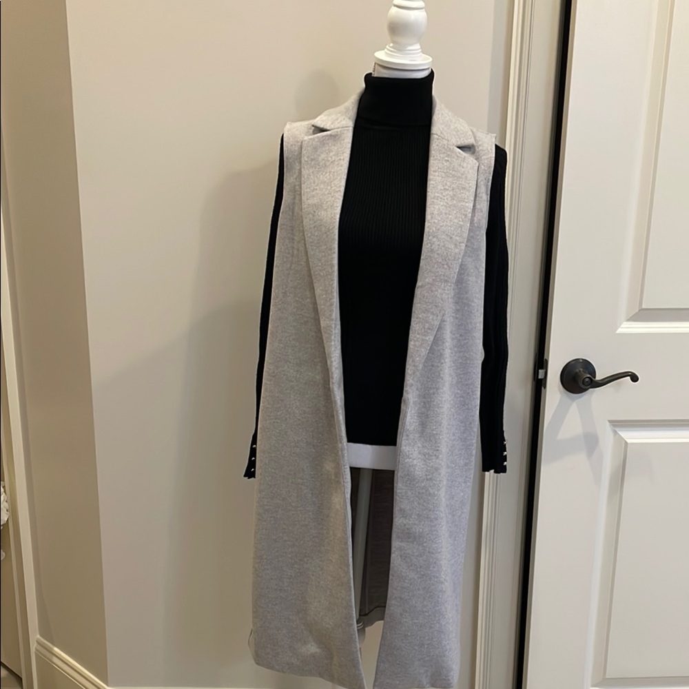 NWT Gray Sleeveless Women's Long Sweater Vest
